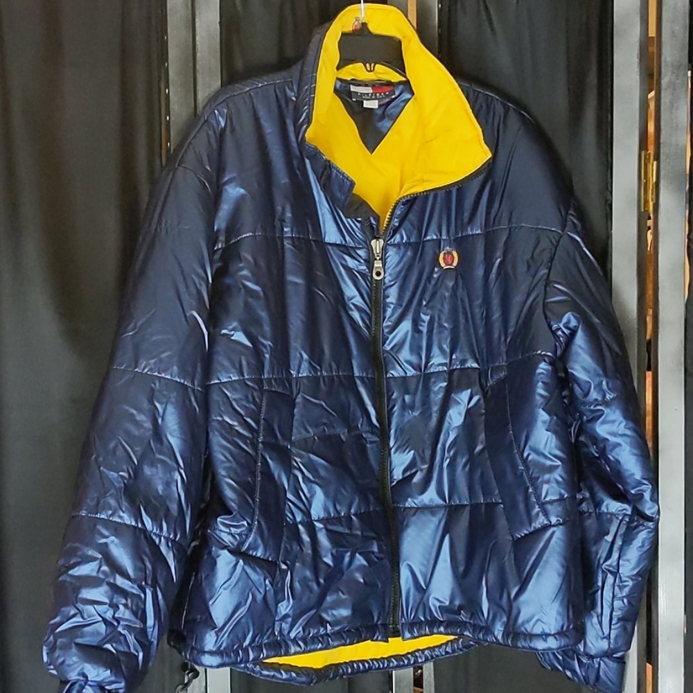 VTG Vintage Tommy Hilfger puffer jacket large
